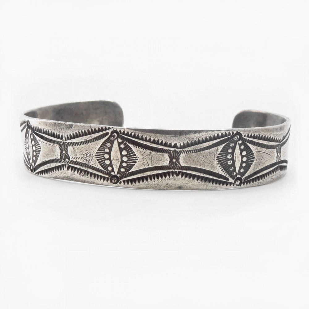 Antique Navajo Geometric Stamped Ingot Silver Cuff  c.1920～